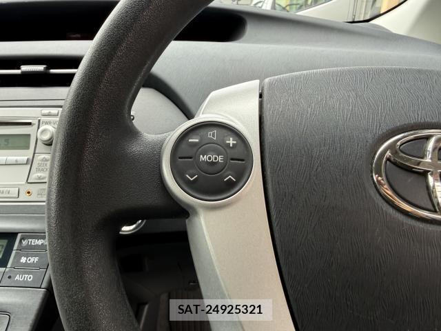 Toyota PRIUS 2010-06 7815284-15