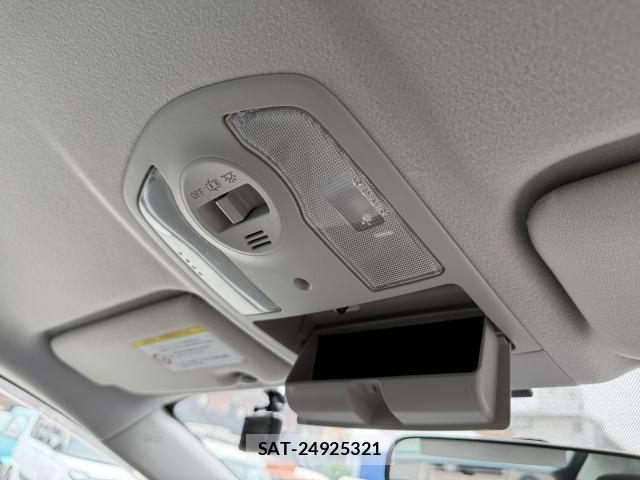 Toyota PRIUS 2010-06 7815284-18