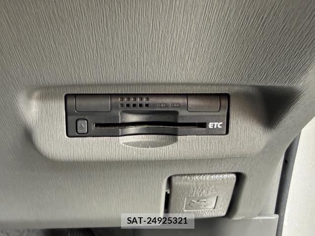 Toyota PRIUS 2010-06 7815284-6