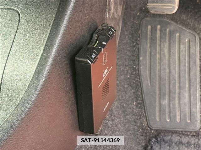 Toyota PRIUS 2012-07 7815421-15