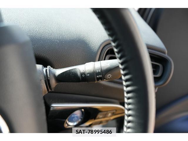 Toyota PRIUS 2018-12 7815696-16