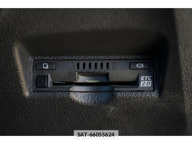 Toyota PRIUS 2019-03 7815768-8