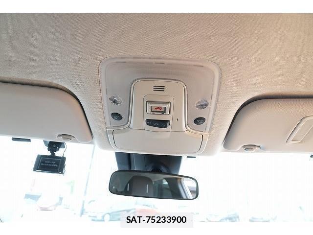 Toyota PRIUS 2019-07 7815791-16
