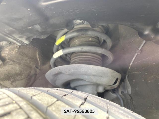 Toyota PRIUS 2016-08 7815983-19