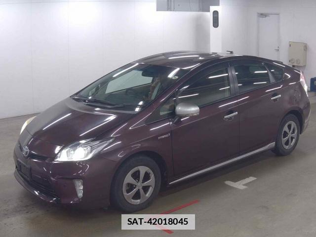 Toyota PRIUS 2013-01 7816165-3