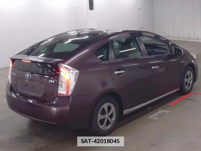 Toyota PRIUS 2013-01 7816165-4