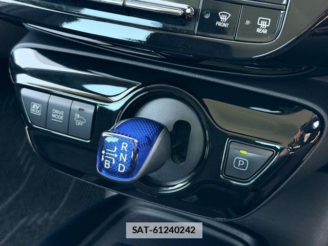 Toyota PRIUS 2020-05 7816219-11