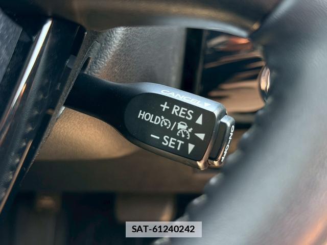 Toyota PRIUS 2020-05 7816219-6