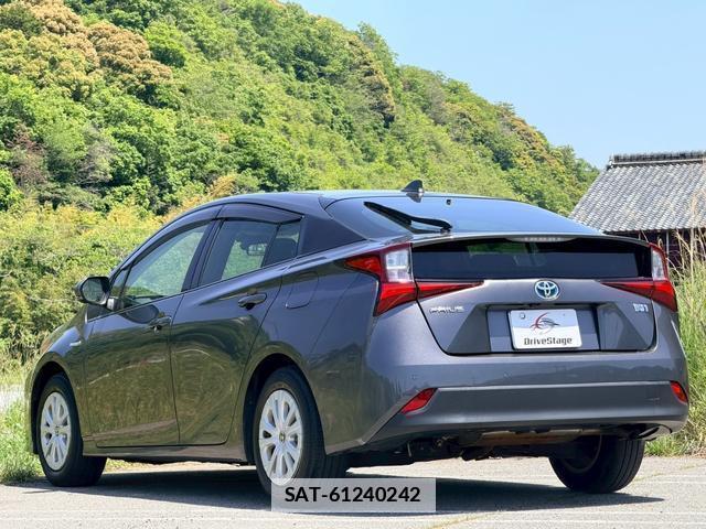 Toyota PRIUS 2020-05 7816219-8