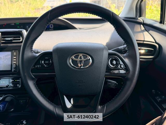 Toyota PRIUS 2020-05 7816219-9
