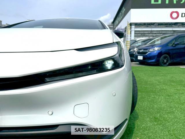 Toyota PRIUS 2023-10 7816445-14