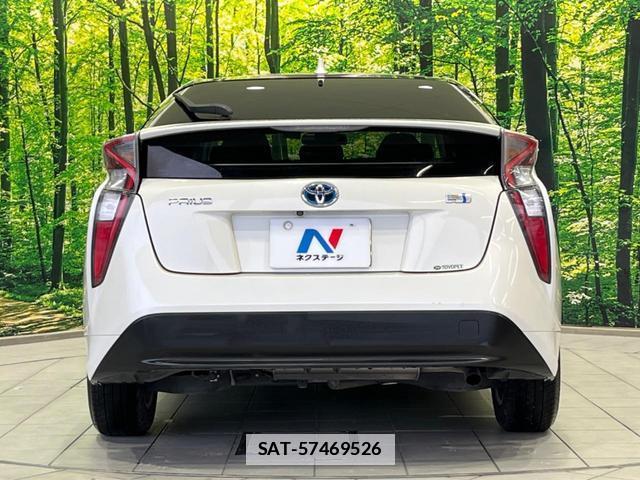 Toyota PRIUS 2016-01 7816751-14