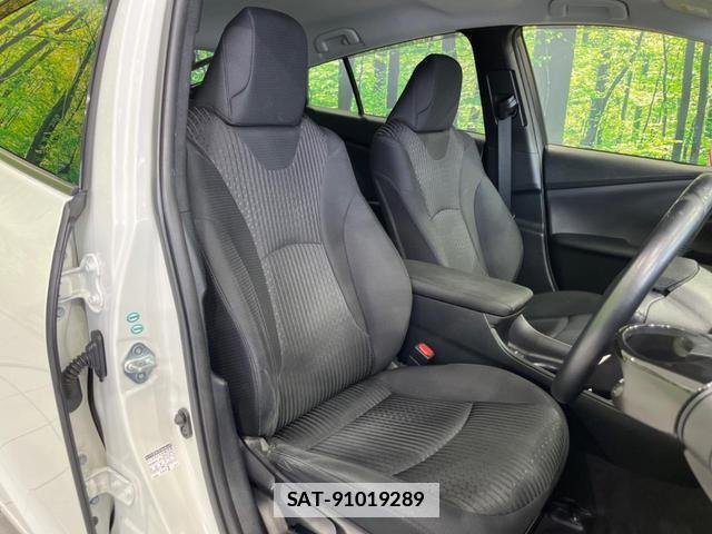 Toyota PRIUS 2017-06 7816756-7