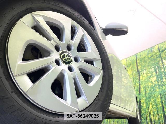 Toyota PRIUS 2017-06 7818102-12