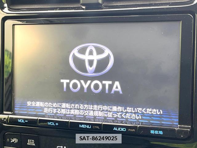 Toyota PRIUS 2017-06 7818102-2