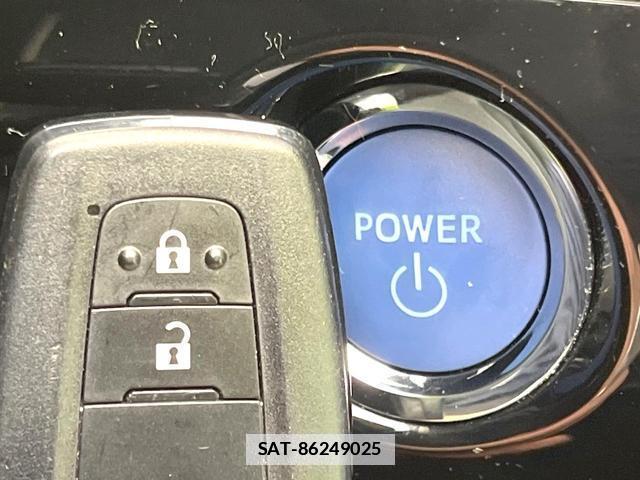 Toyota PRIUS 2017-06 7818102-6