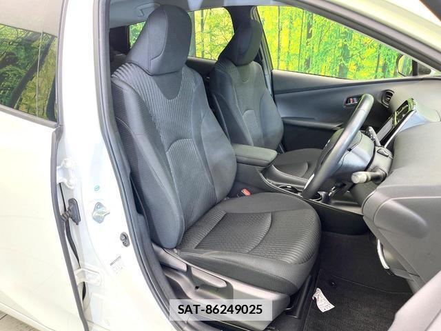 Toyota PRIUS 2017-06 7818102-7