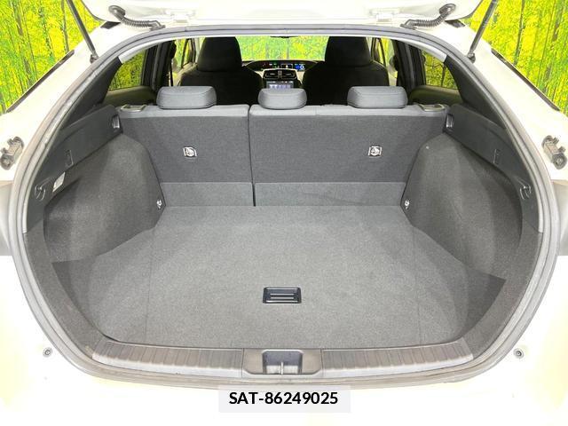 Toyota PRIUS 2017-06 7818102-9