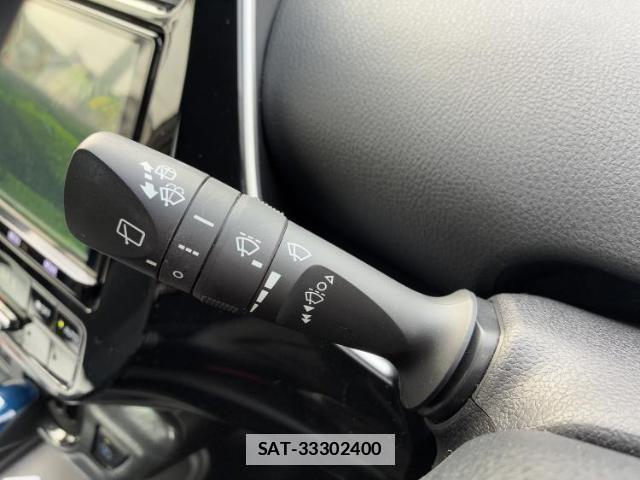 Toyota PRIUS 2020-03 7818155-16