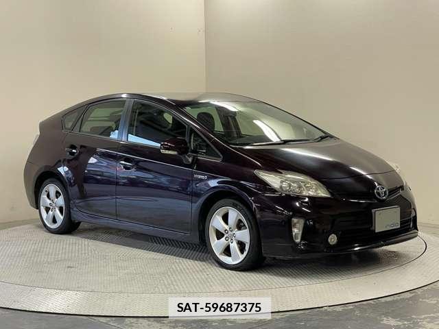 Toyota PRIUS 2013-05 7818345-10