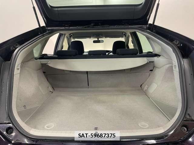 Toyota PRIUS 2013-05 7818345-16