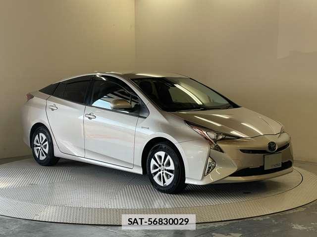 Toyota PRIUS 2016-05 7818348-10