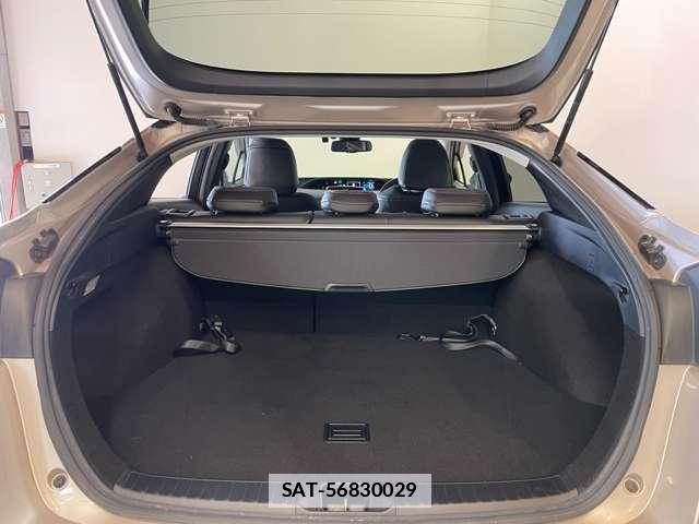 Toyota PRIUS 2016-05 7818348-16
