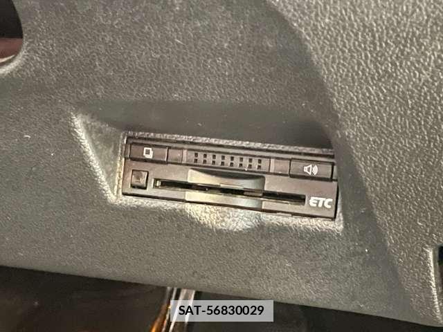 Toyota PRIUS 2016-05 7818348-7