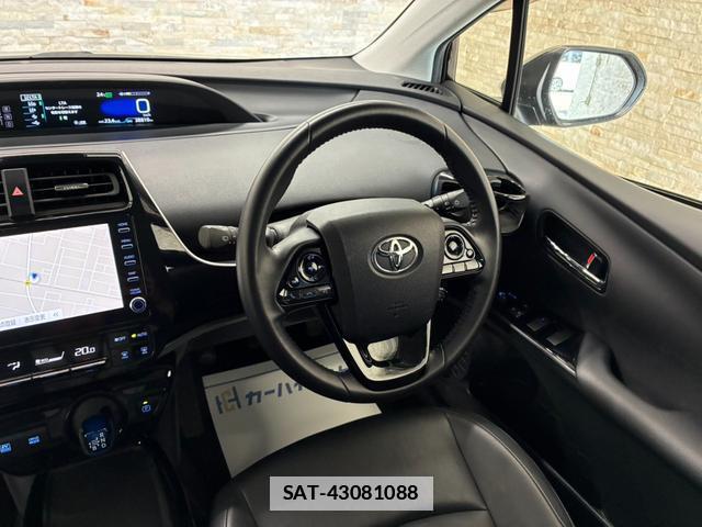 Toyota PRIUS 2021-06 7818928-14