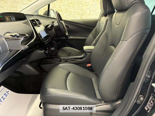 Toyota PRIUS 2021-06 7818928-8