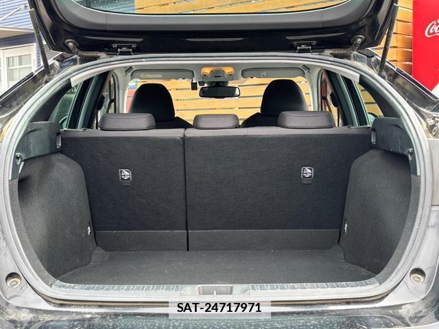 Toyota PRIUS 2019-03 7818939-11