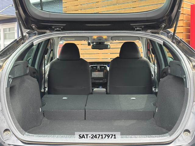 Toyota PRIUS 2019-03 7818939-12