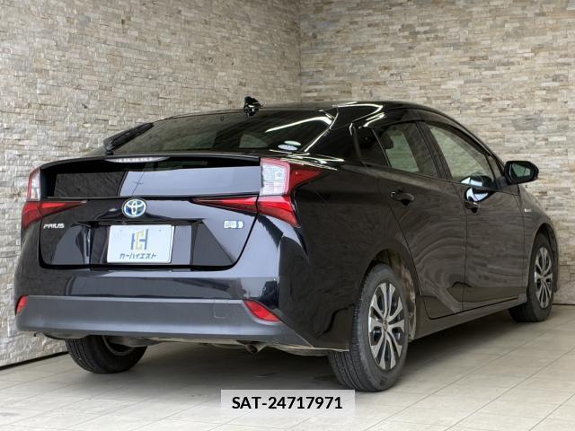 Toyota PRIUS 2019-03 7818939-2