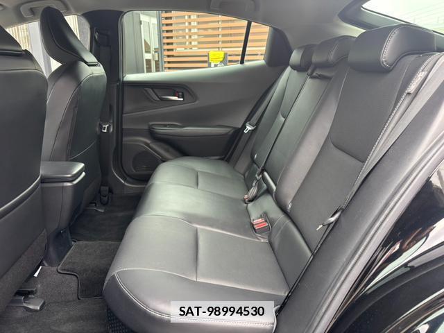 Toyota PRIUS 2023-07 7818951-12
