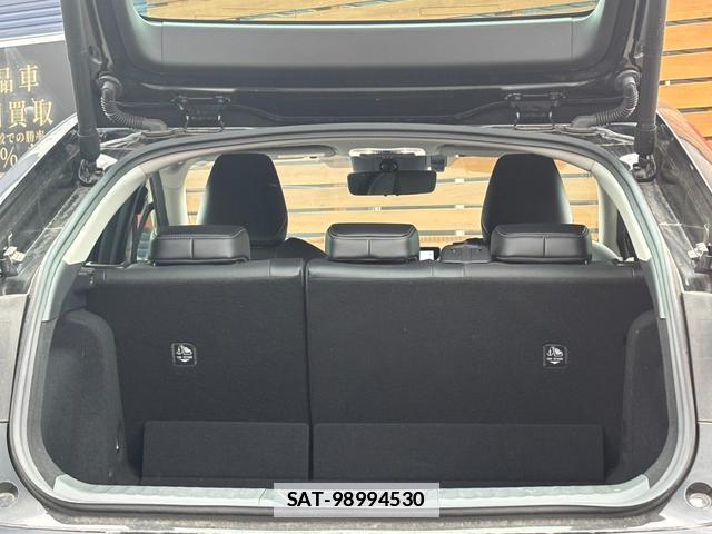 Toyota PRIUS 2023-07 7818951-13