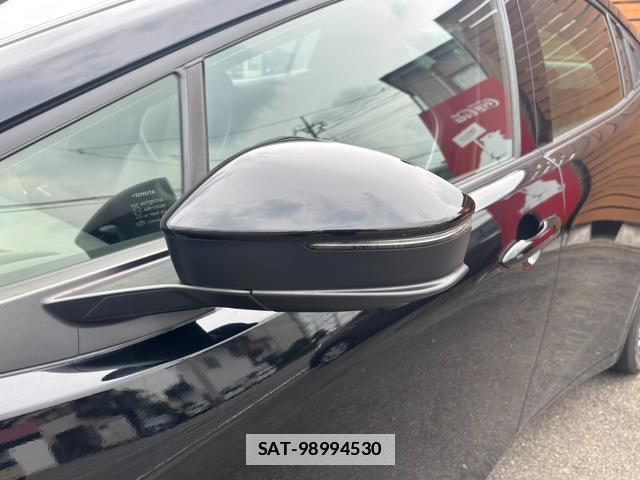 Toyota PRIUS 2023-07 7818951-16