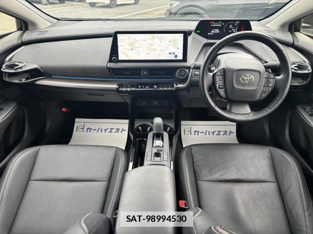 Toyota PRIUS 2023-07 7818951-17