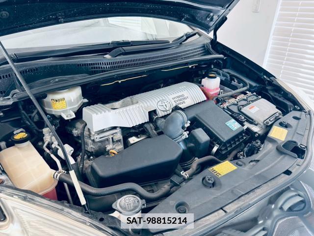 Toyota PRIUS 2012-03 7819177-1