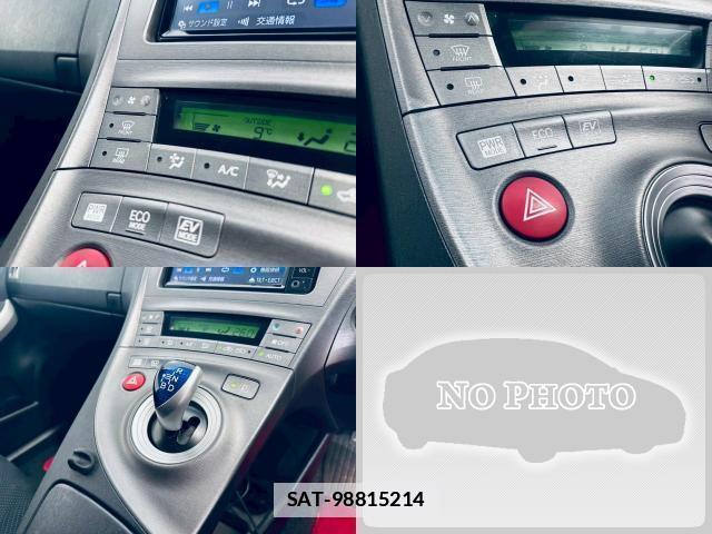 Toyota PRIUS 2012-03 7819177-11