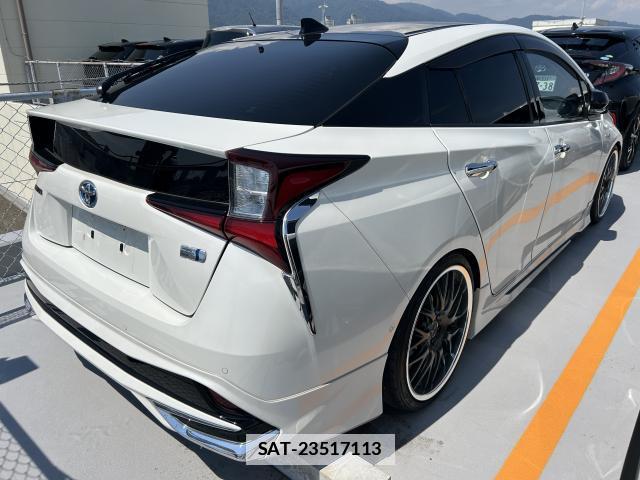 Toyota PRIUS 2019-09 7819413-1