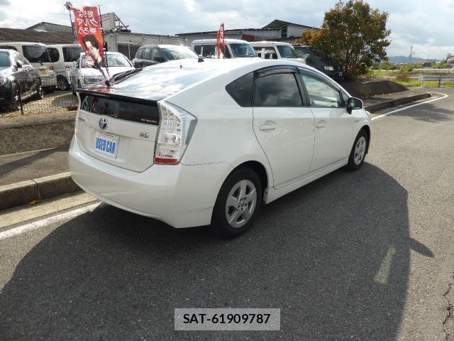 Toyota PRIUS 2010-03 7819660-18