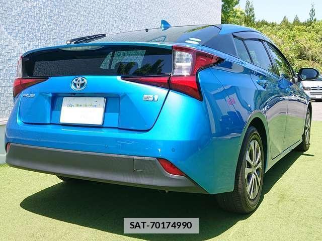 Toyota PRIUS 2020-01 7819924-1