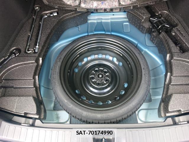 Toyota PRIUS 2020-01 7819924-15