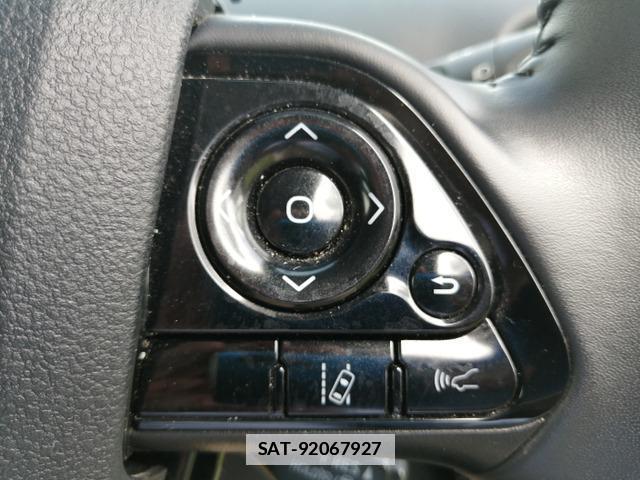 Toyota PRIUS 2021-03 7819964-7