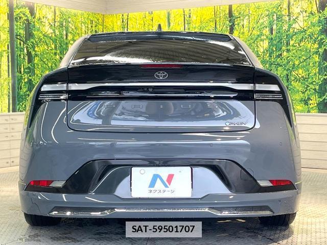 Toyota PRIUS 2023-07 7820558-14