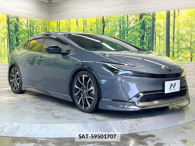 Toyota PRIUS 2023-07 7820558-15