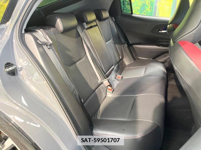 Toyota PRIUS 2023-07 7820558-8
