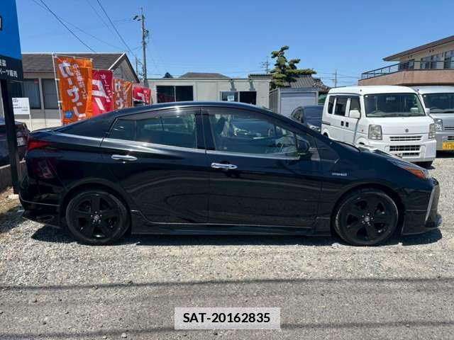Toyota PRIUS 2020-06 7820628-14