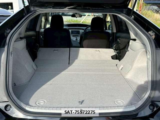Toyota PRIUS 2013-05 7820639-10