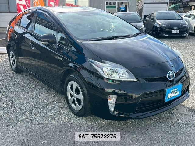 Toyota PRIUS 2013-05 7820639-16